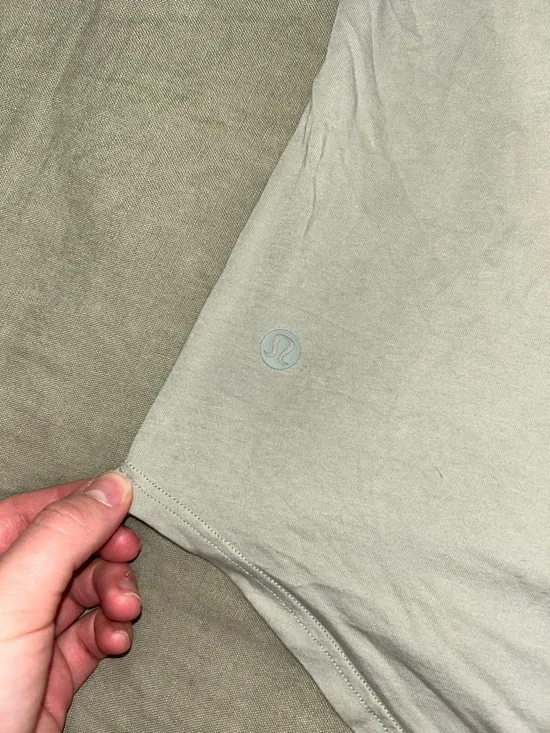 Tank top - Picture 3 of 4